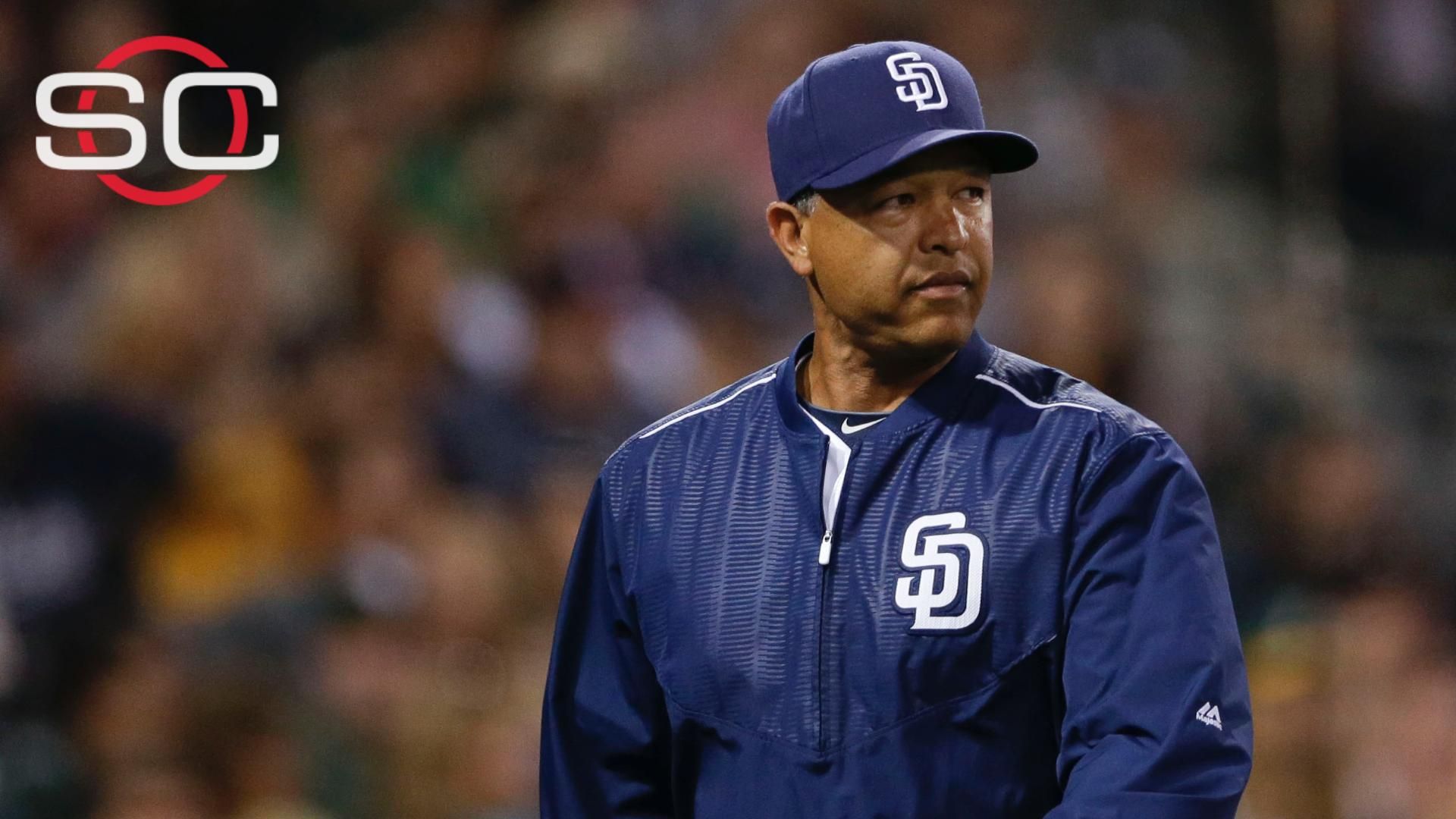 Dave Roberts becomes 1st minority manager in Dodgers history