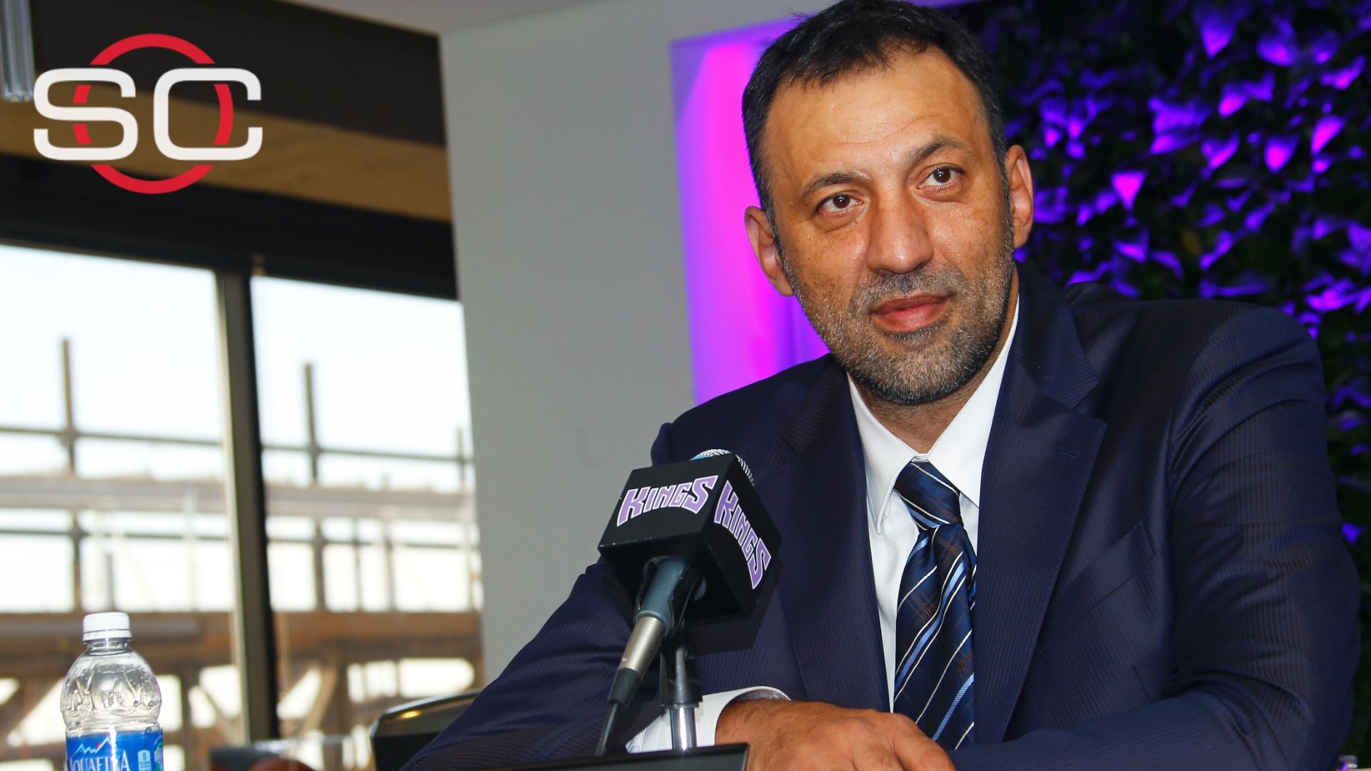 Vlade Divac steps down as Kings general manager