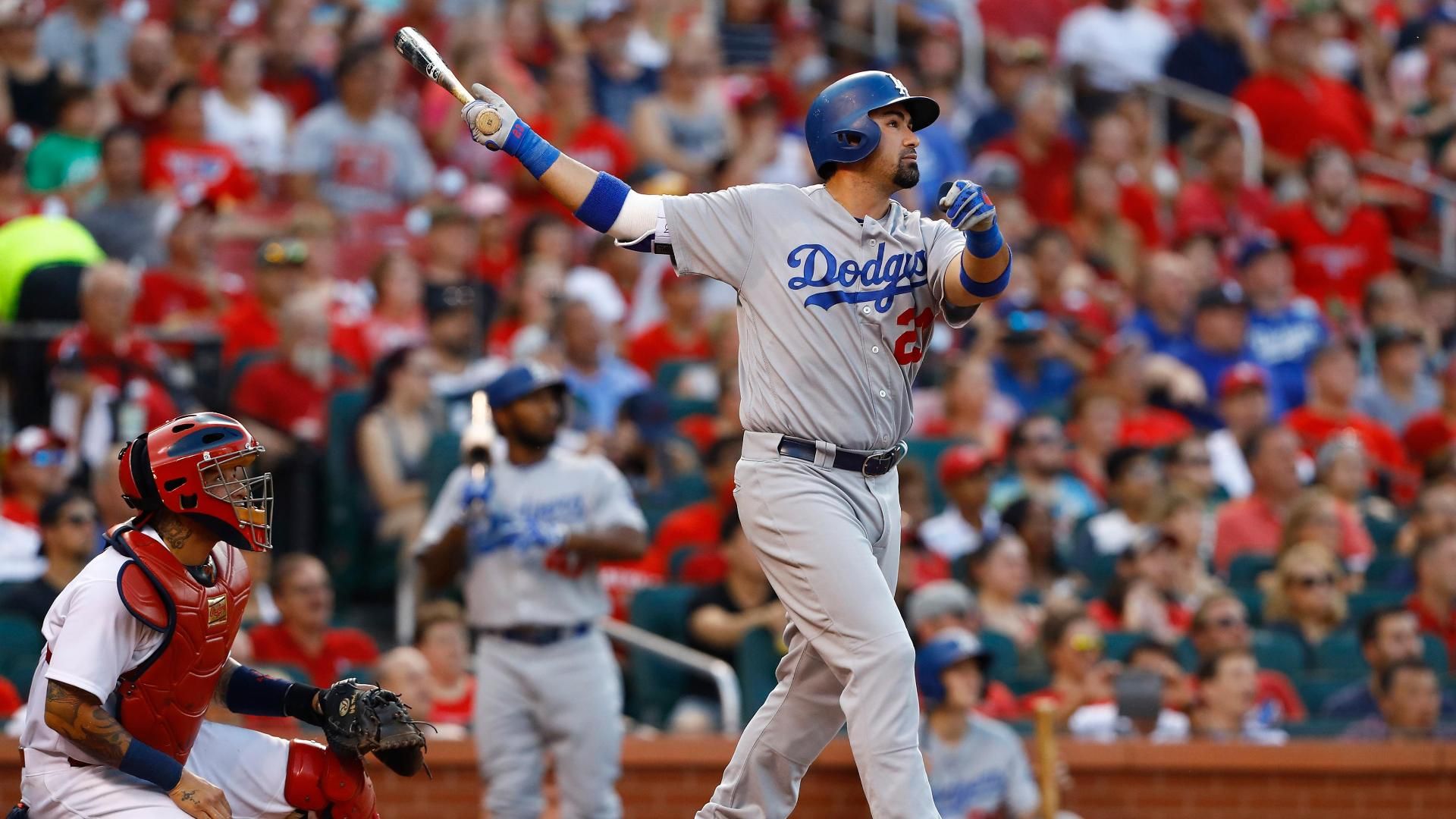 Gonzalez, Kendrick homer in Dodgers' 9-6 win over Cardinals - ABC7 Los ...