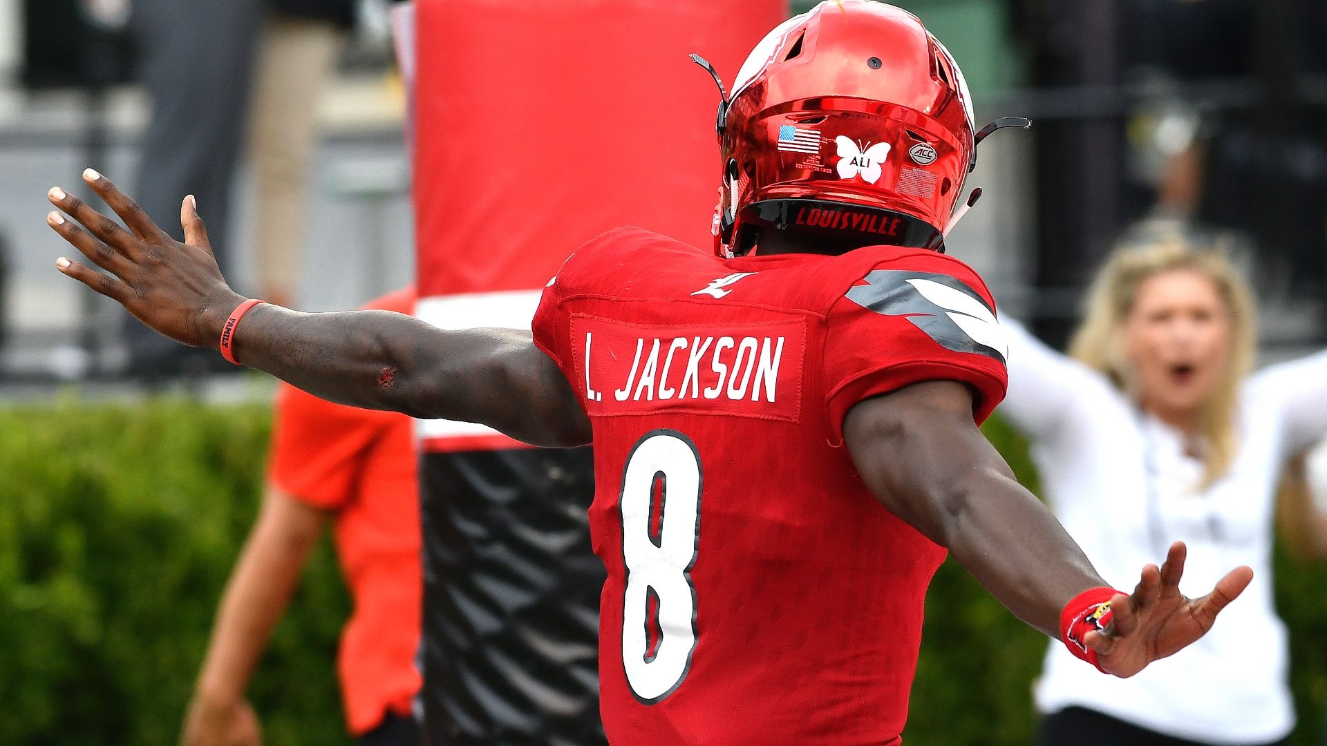 Louisville's Lamar Jackson wins Heisman Trophy