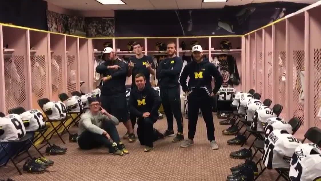 Iowa S Famed Pink Walls In Visiting Locker Room Receive