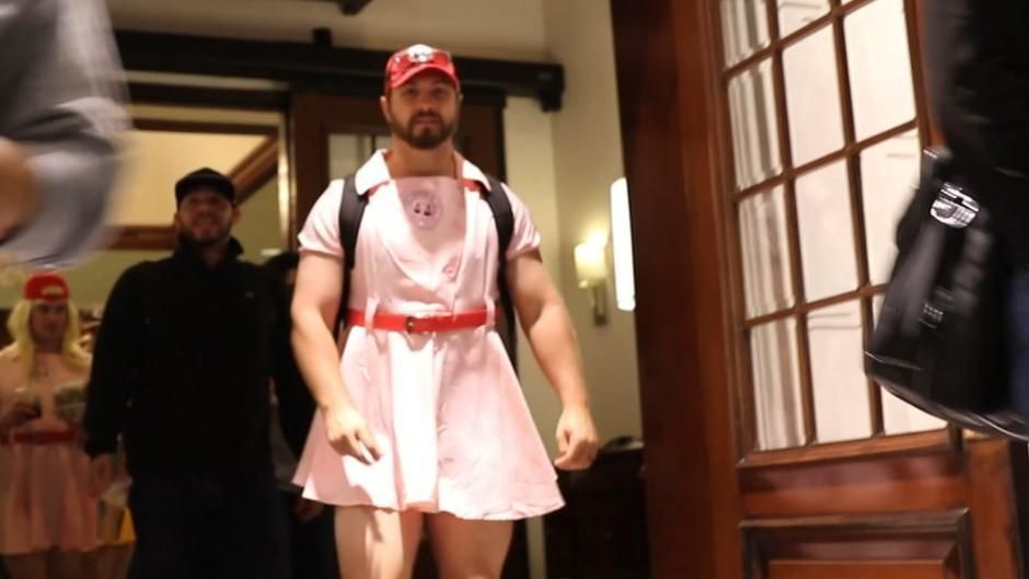 New MLB hazing rules ban dressing as women, offensive costumes ABC7