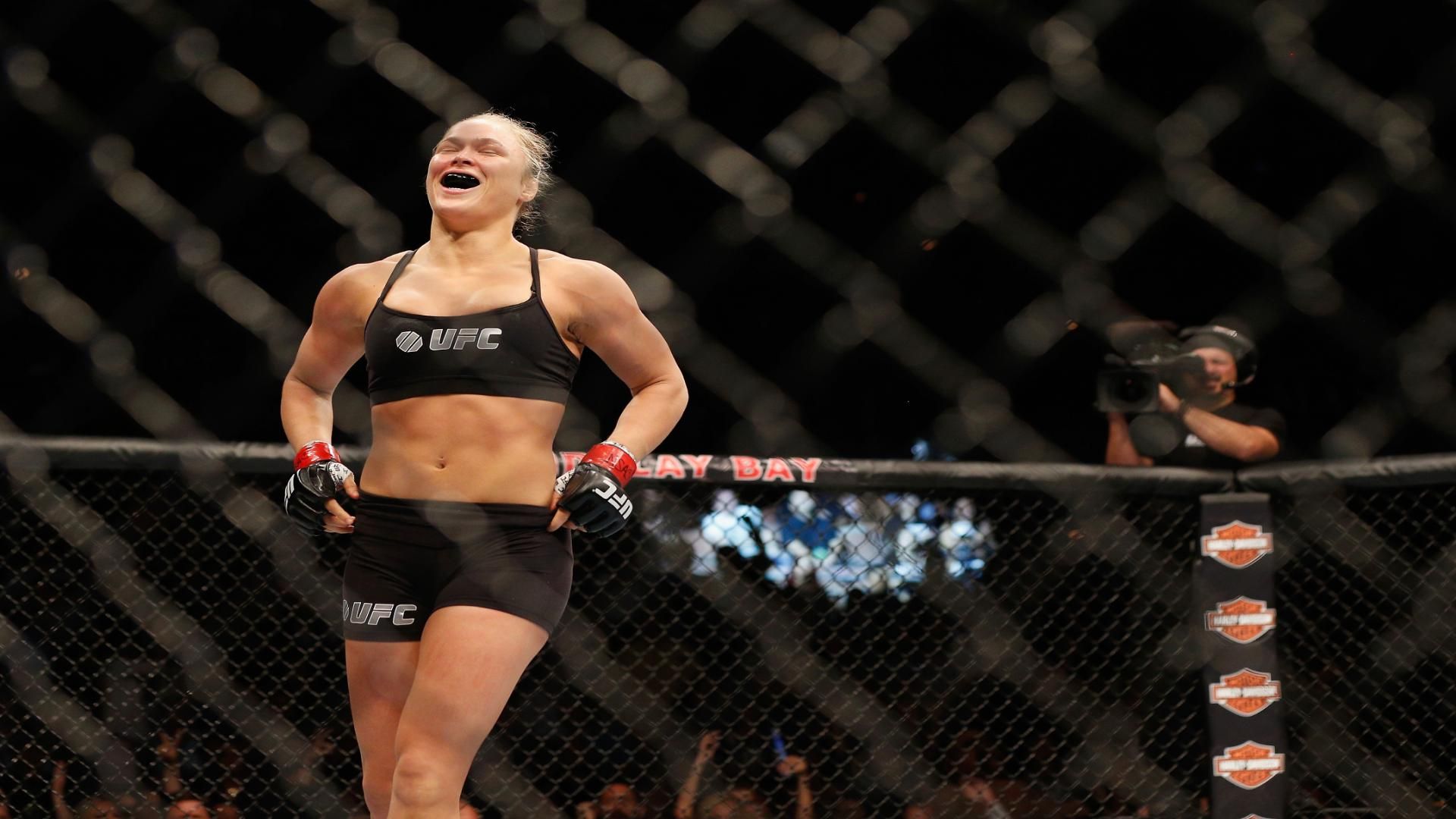 UFC 175: Rousey Dominates