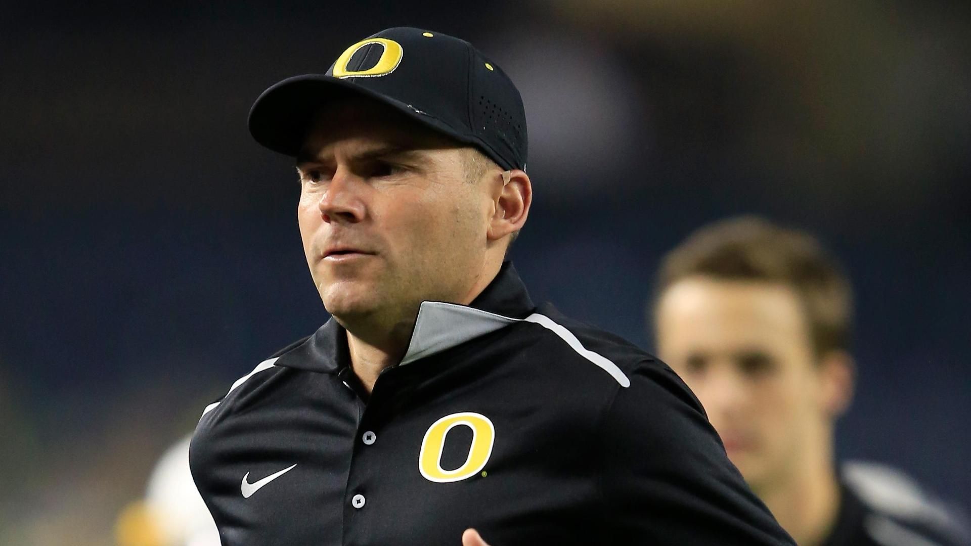 Mark Helfrich Gets Contract Extension