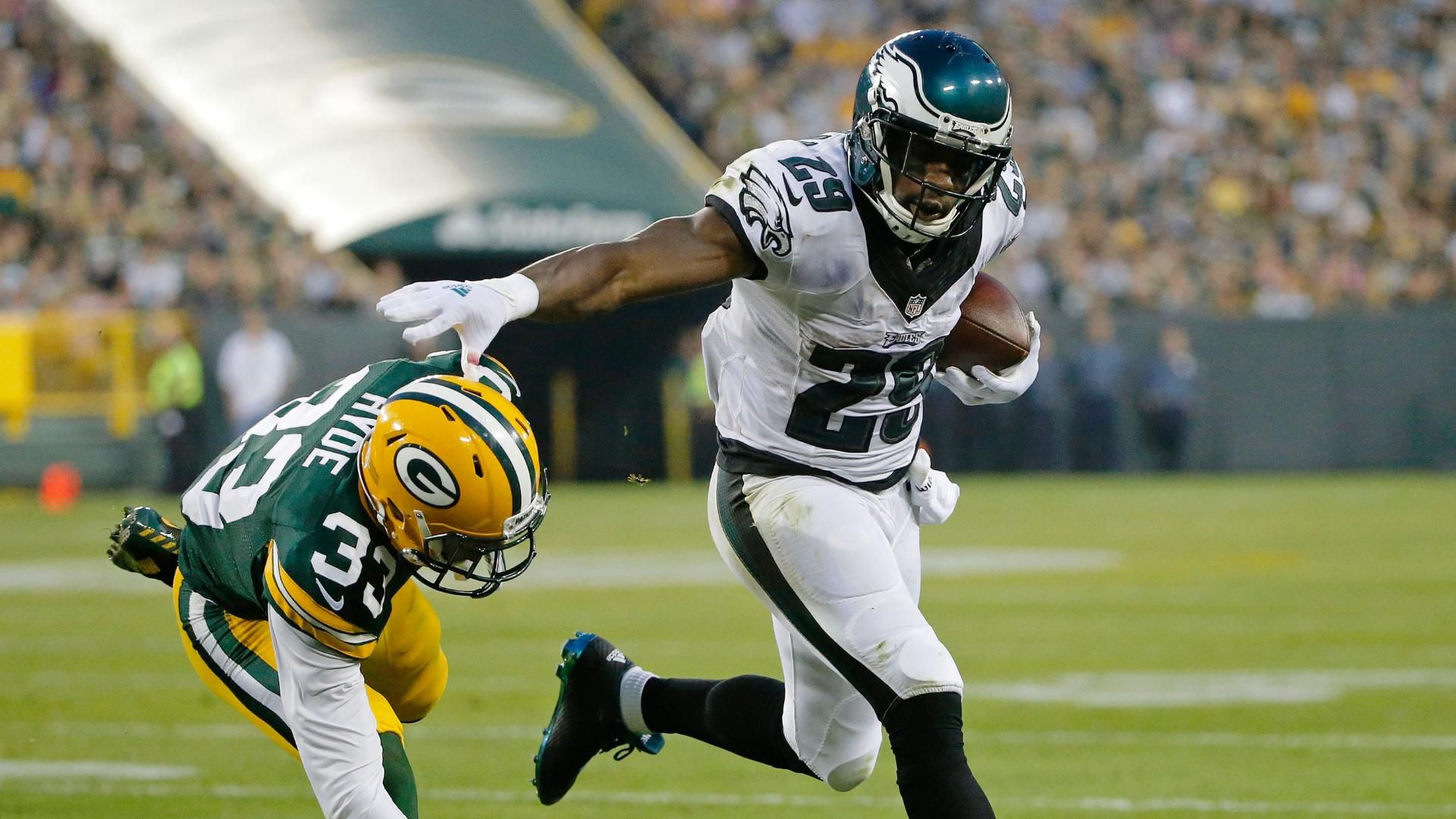 DeMarco Murray leaves practice with hamstring injury