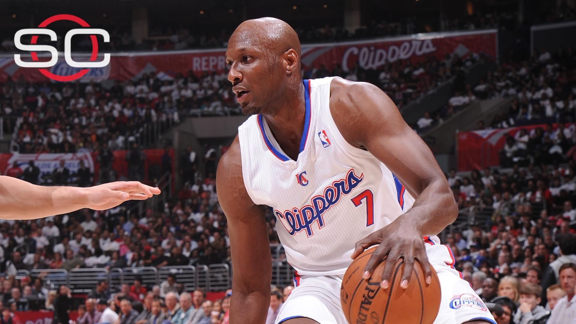 Lamar Odom showing small signs of improvement