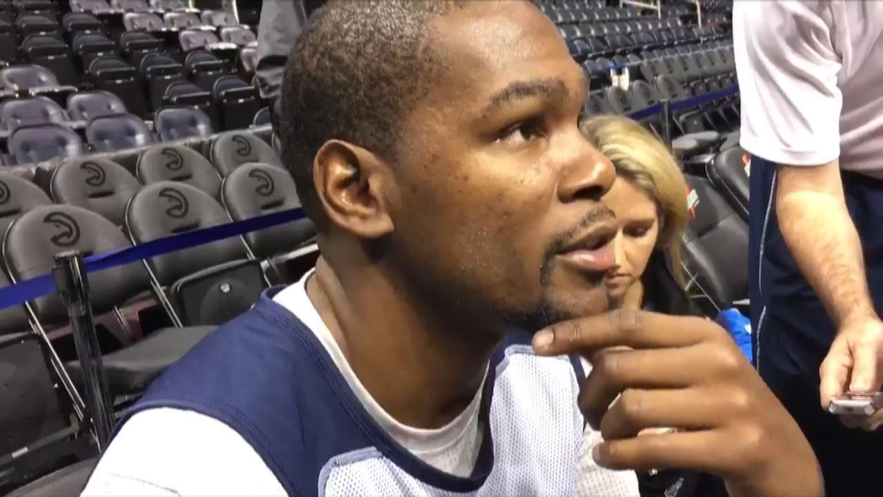 Durant puts media on blast for Kobe treatment