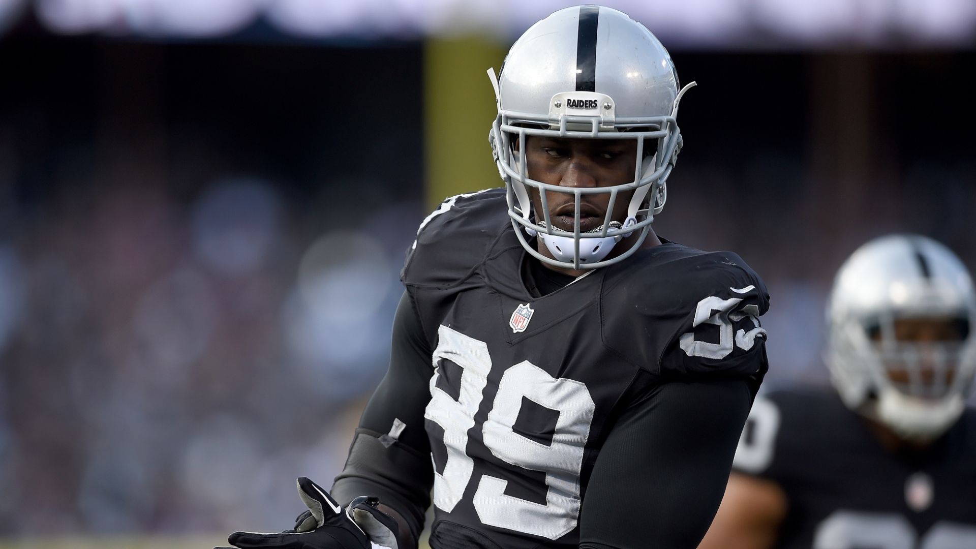 Smith can still be a dynamic pass rusher for Raiders