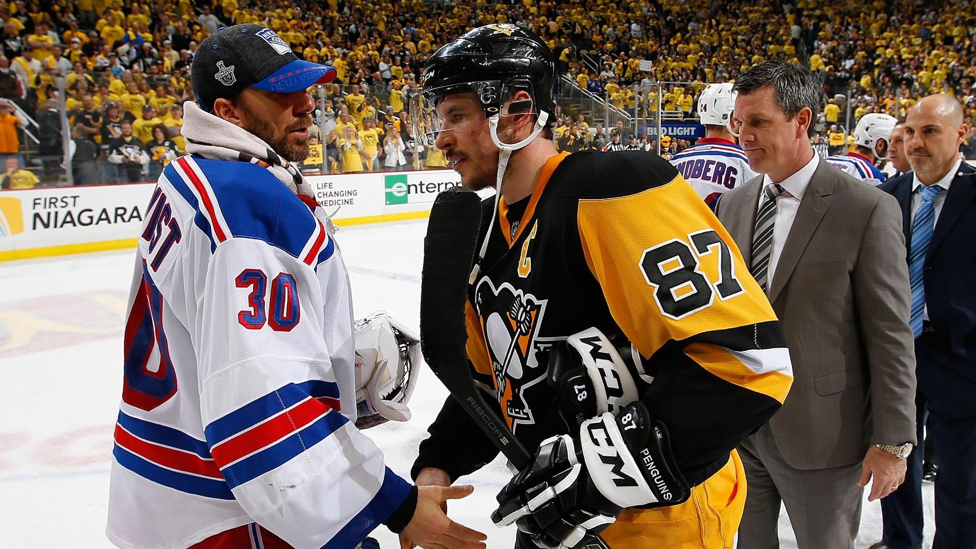 Penguins explode in second to oust Rangers from playoffs