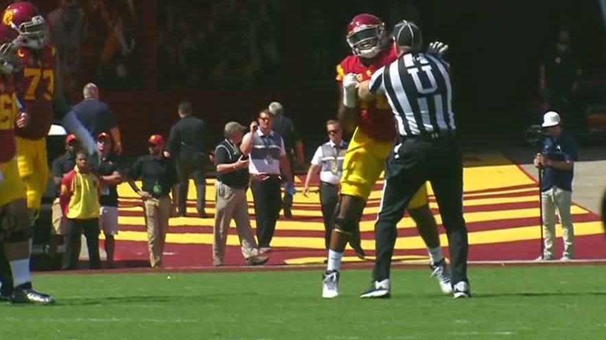 USC OT Edoga ejected for throwing punch, pushing official