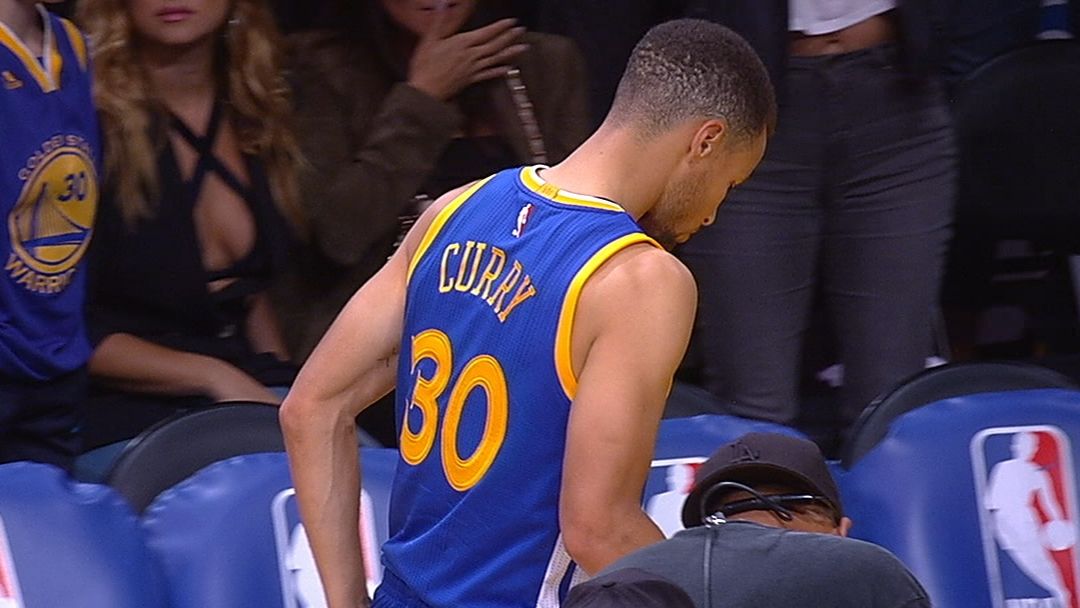 It was not Steph Curry's night from 3