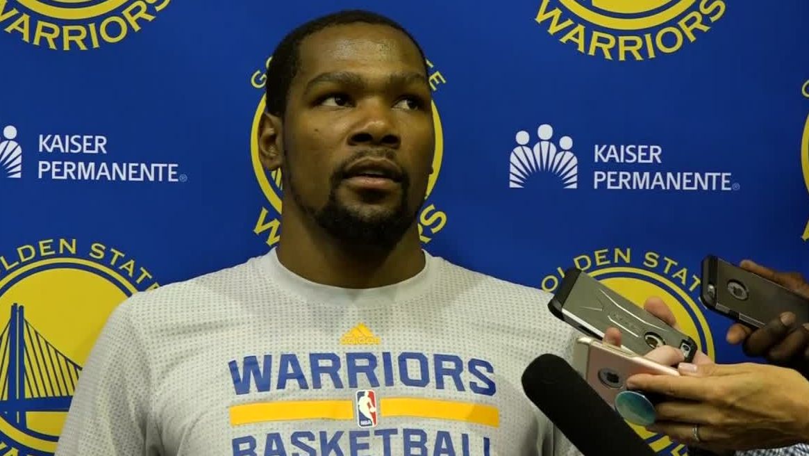Durant still learning in Warriors' offense