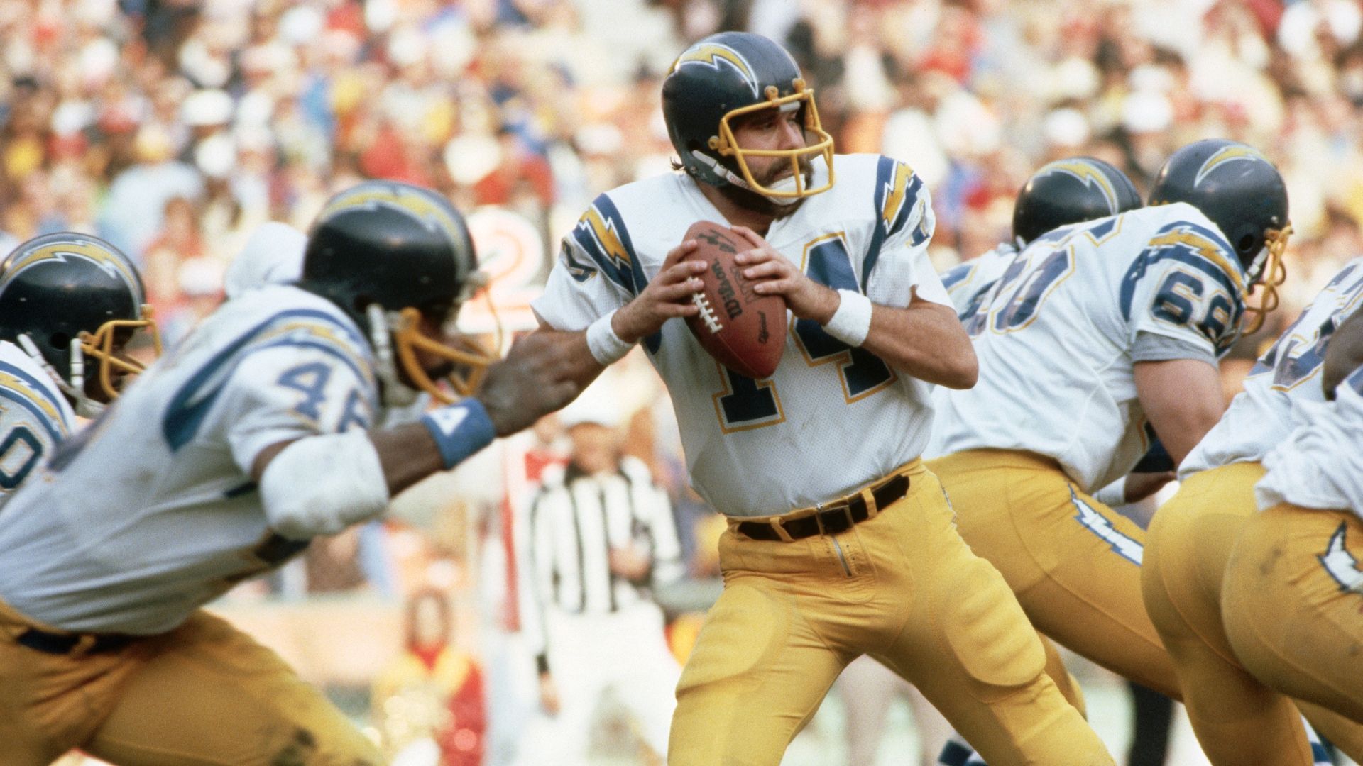 Dan Fouts saddened by news of Chargers moving