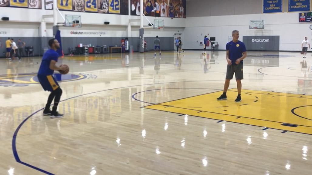 Curry gets in some extra shots after practice