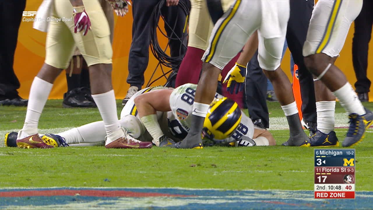 Jake Butt goes down with leg injury