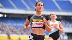 佐伊·霍布斯是自 1976 年以来第一位获得奥运会 100 米参赛资格的新西兰女性