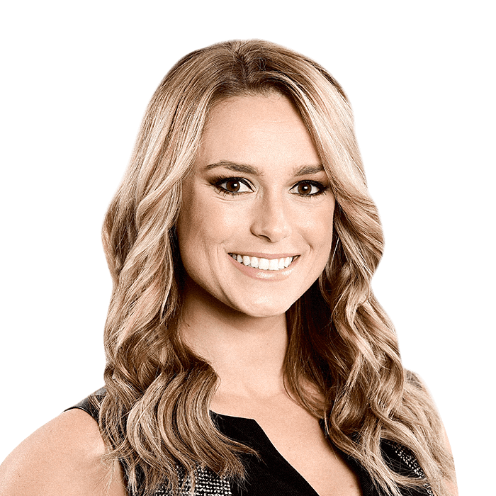 Molly Mcgrath Photos / ESPN sideline reporter Molly McGrath 